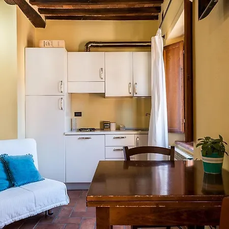 Aparthotel Massa Alta E Massa Marittima