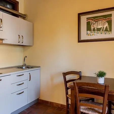 Massa Alta E Apartmanhotel Massa Marittima